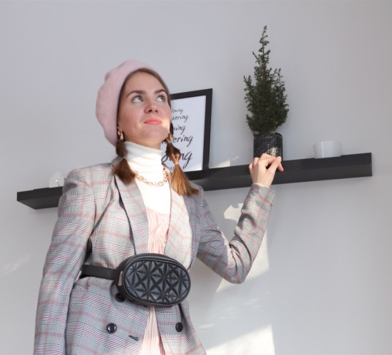 Braid Secret. Fashion Blogger Girl by Style Blog Heartfelt Hunt. Girl with blond bubble braids wearing a pink beret, statement necklace, belt bag, turtleneck, pleated dress, checked blazer and lace up shoes.