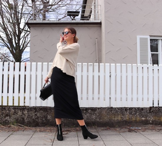 Fashion Basics. Fashion Blogger Girl by Style Blog Heartfelt Hunt. Girl with blond low bun wearing a basic sweater, basic pencil skirt, tortoiseshell sunglasses, tortoiseshell earrings, vintage MCM bag and sock boots.
