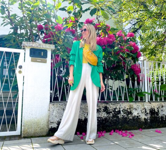 Green Yellow. Fashion Blogger Girl by Style Blog Heartfelt Hunt.