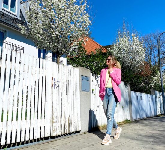 Yellow Knit Vest. Fashion Blogger Girl by Style Blog Heartfelt Hunt.
