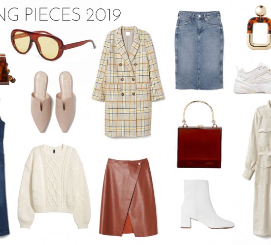 Inspiration Spring Pieces 2019. Fashion and Style Blog Girl from Heartfelt Hunt showing her inspiration for spring pieces 2019.