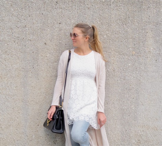 Lace & Layers. Fashion Blogger Girl by Style Blog Heartfelt Hunt. Girl with blond high ponytail wearing a lace dress, long cardigan, cropped flare jeans, MCM vintage bag and shoes with platform heels.