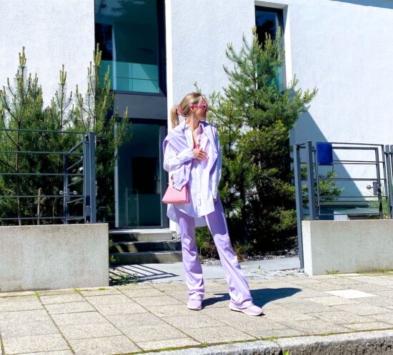 Lilac Look. Fashion Blogger Girl by Style Blog Heartfelt Hunt.