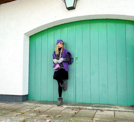 Purple Look. Fashion Blogger Girl by Style Blog Heartfelt Hunt.