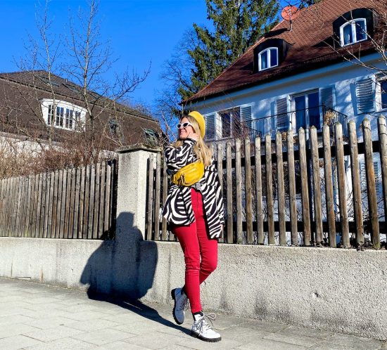 Red & Yellow. Fashion Blogger Girl by Style Blog Heartfelt Hunt.